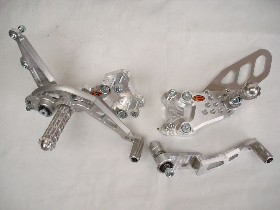 Suzuki GSX-R600/750 2009> SES Premium Adjustable Race Rearsets